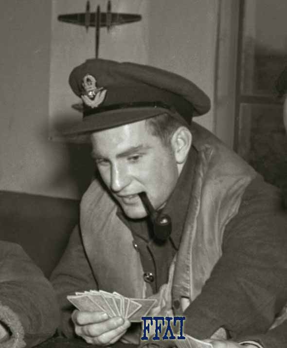 Les Moore