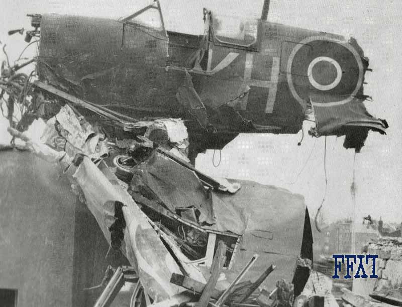 Ron Tegerdine's Spifire on the roof